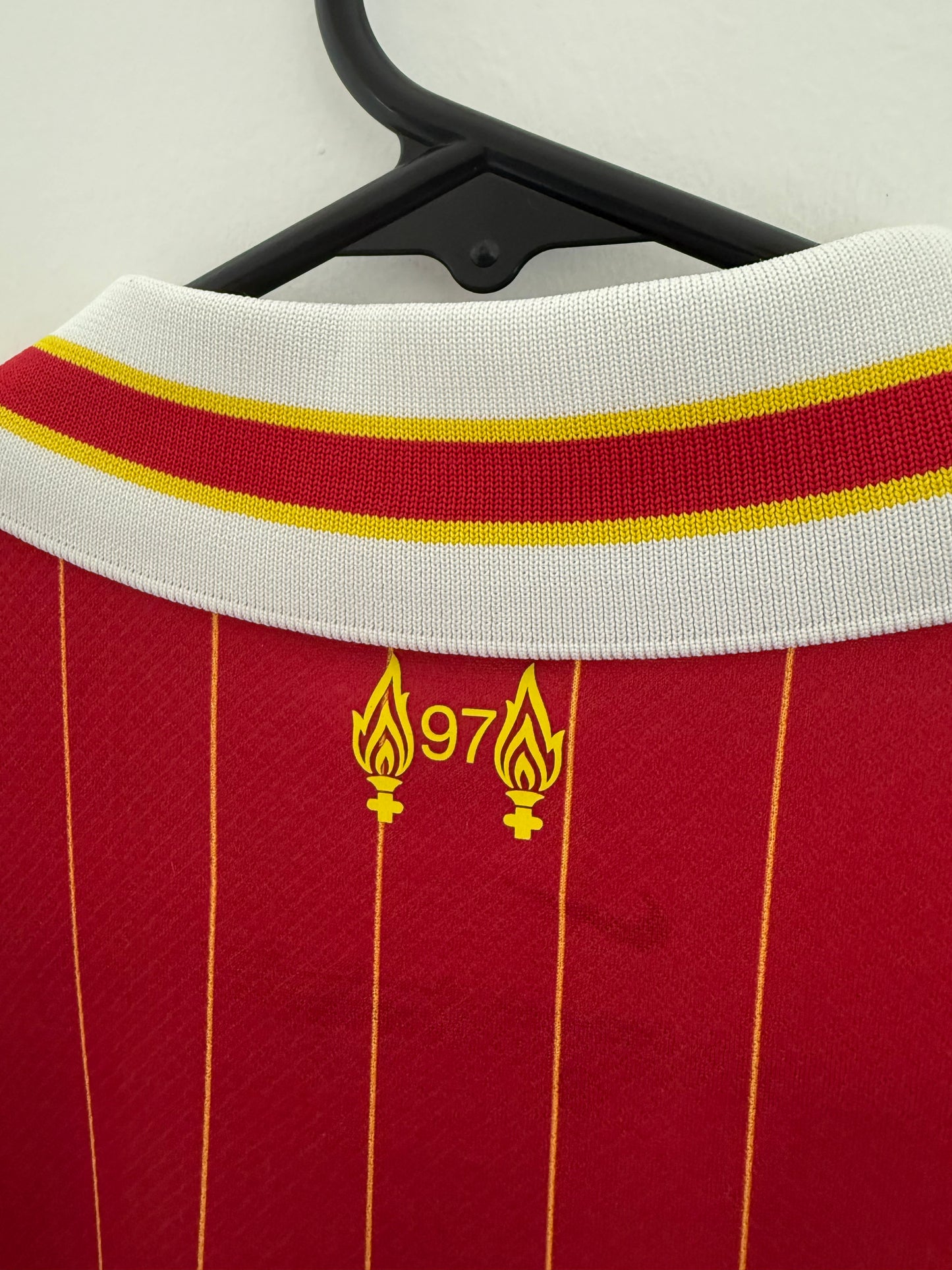 Liverpool 2024/25 Small Home Shirt Excellent Condition FN8798-688