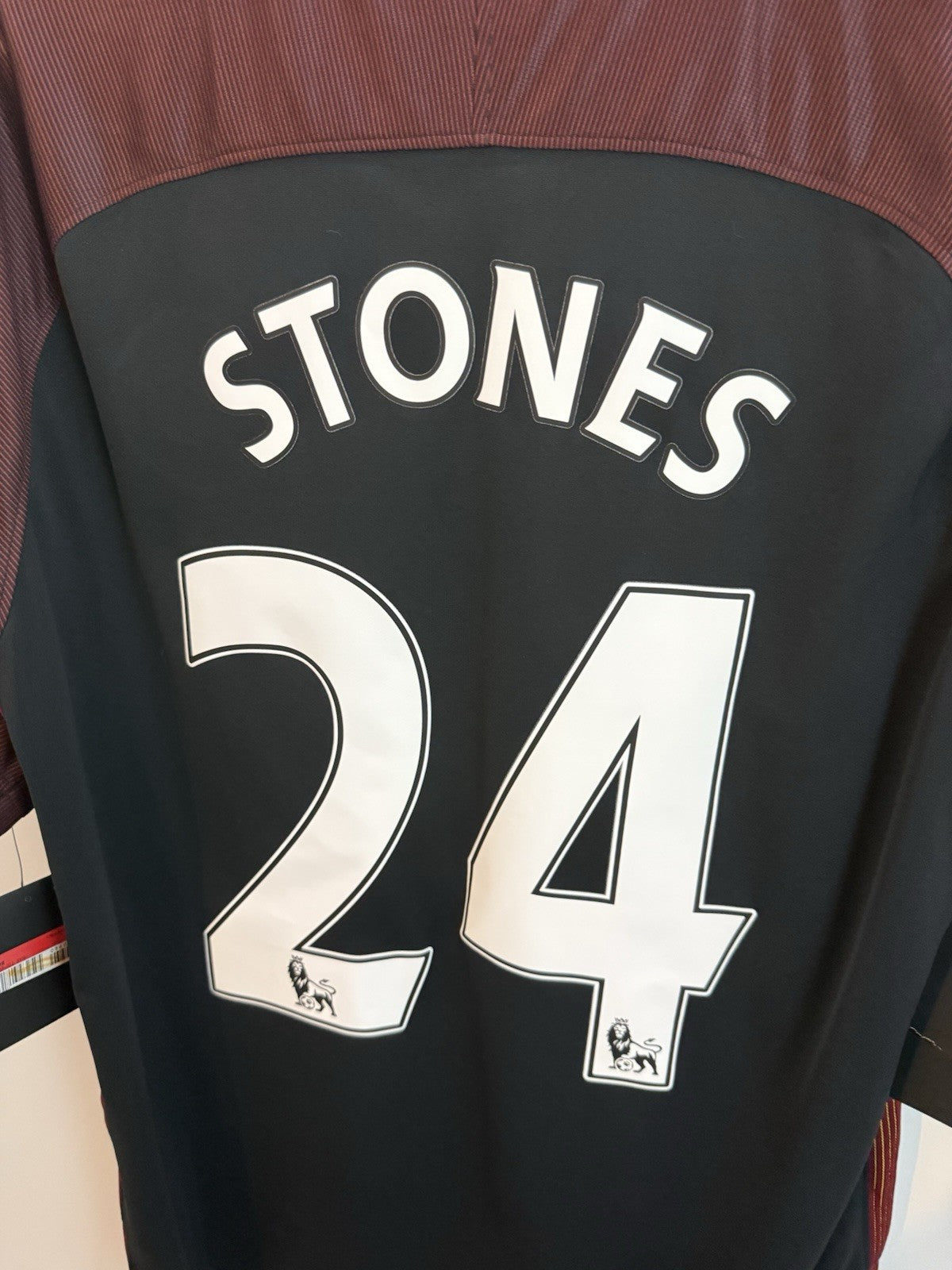 Manchester City Stones #24 2016/17 Large Away Football Shirt BNWT 776903-011