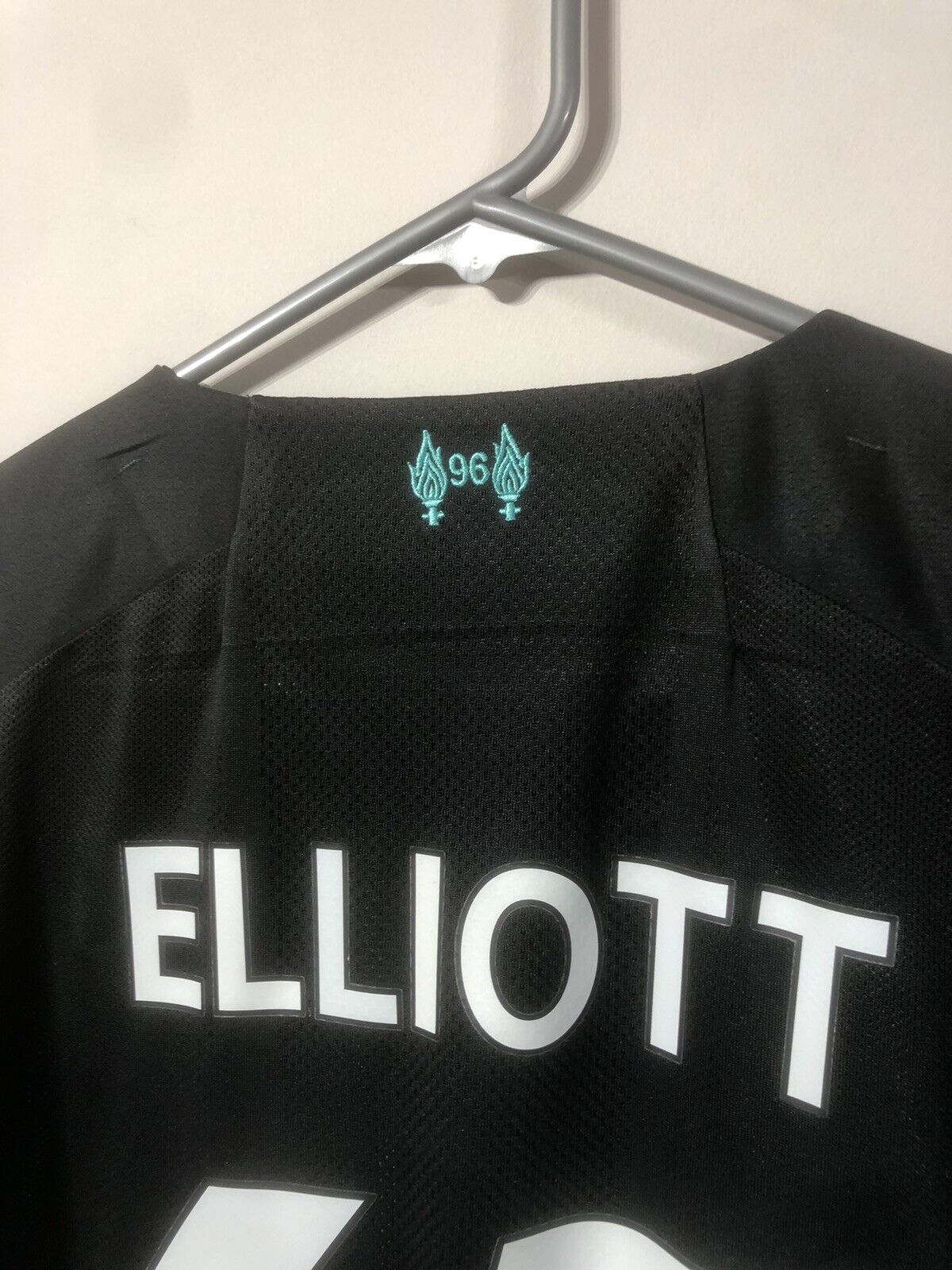 Elliott #67 Liverpool Large 2019/20 3rd Shirt Jersey New Balance BNWT
