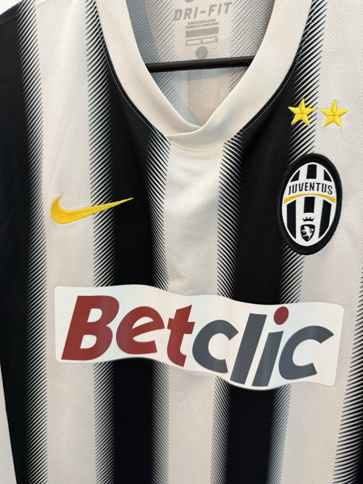 Juventus Vidal #22 2011/12 Large Home Shirt Nike Excellent Condition 419993-105