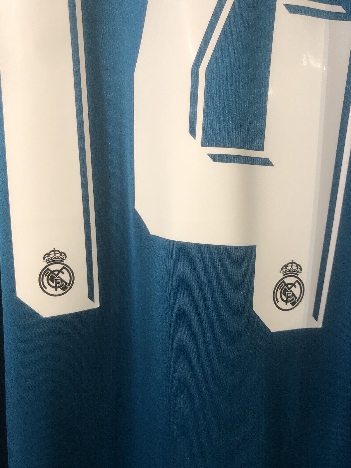 Casemiro #14 Real Madrid 2017/18 X-Large 3rd Shirt Adidas Very Good Condition