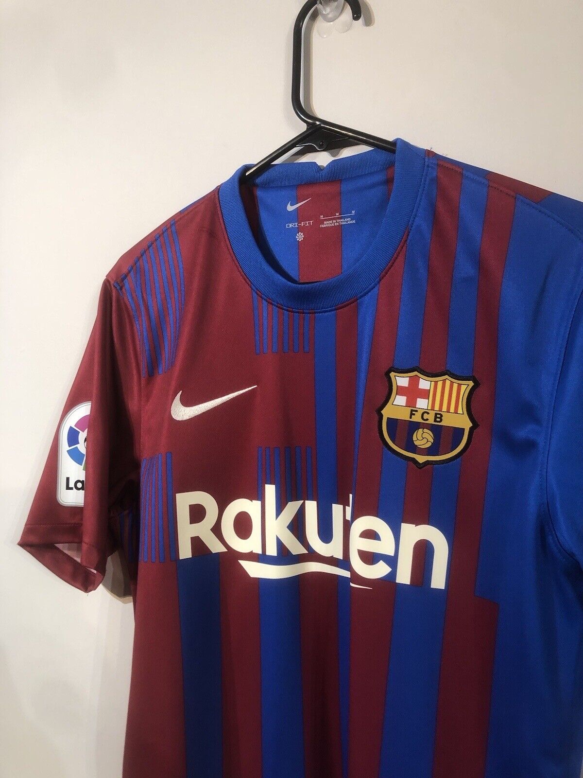 Pedri #16 Barcelona Medium 2021/22 Home Football Shirt Jersey Nike BNWT