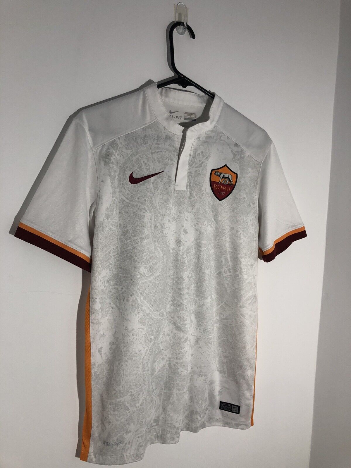 De Rossi 16 AS Roma 2015 16 Away Small Shirt Excellent Condition 658918 106