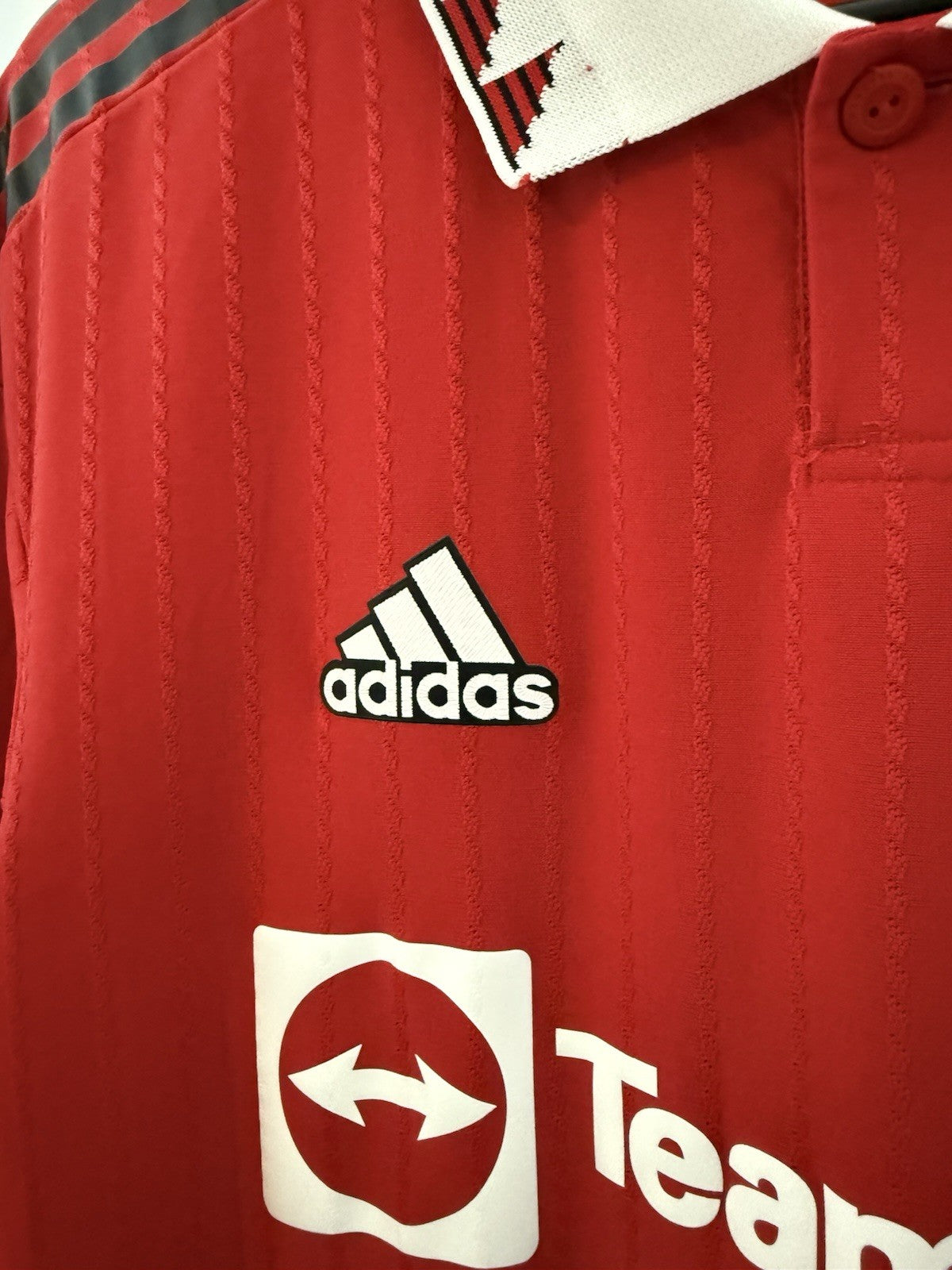 Man United Dalot #20 2022/23 Small Authentic Home Excellent Condition H13889