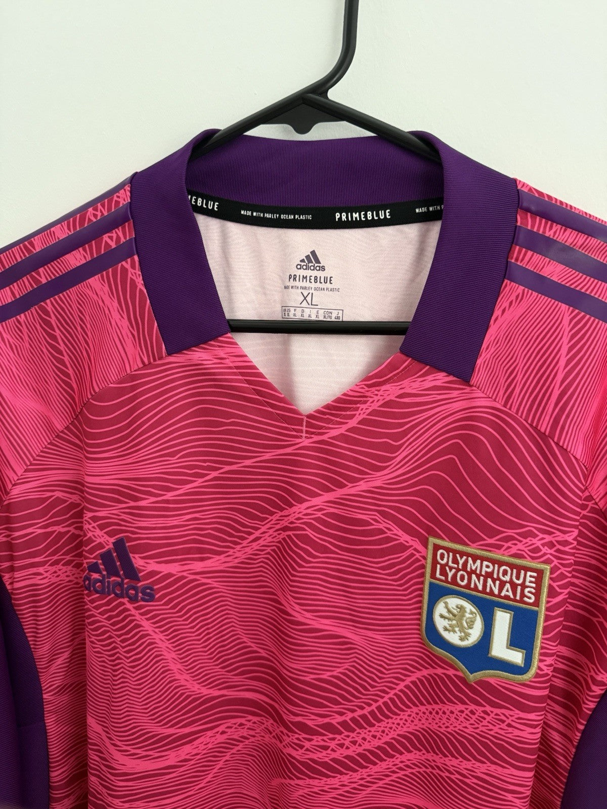 Olympique Lyon 2021/22 XL 3rd Goalkeeper Football Shirt Adidas BNWT GT8420