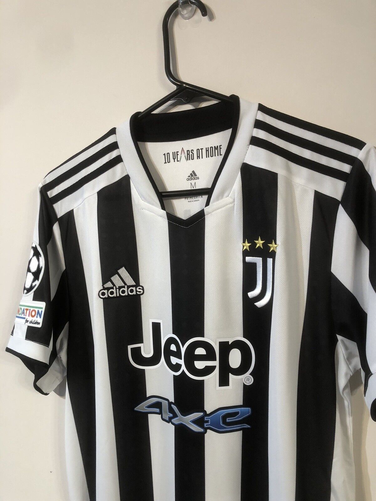 Vlahovic #7 Juventus 2021/22 Medium Home CL Football Shirt Adidas BNWT