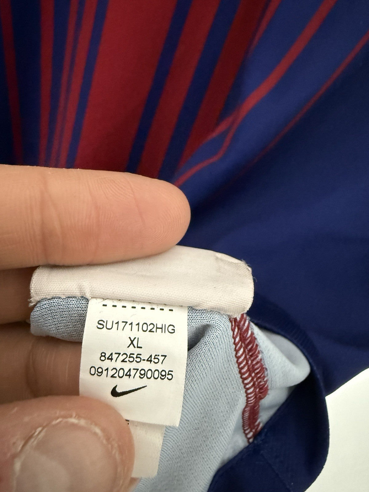 Barcelona Suarez #9 XL 2017/18 Home Shirt Nike Excellent Condition 847255-457
