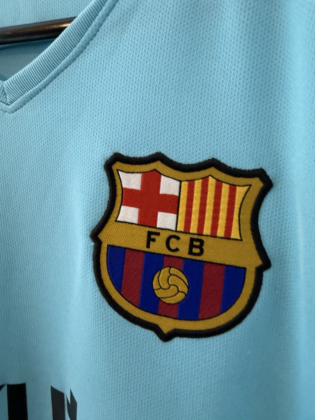 Barcelona Suarez #9 2017/18 Small Away Shirt Excellent Condition 847254-484