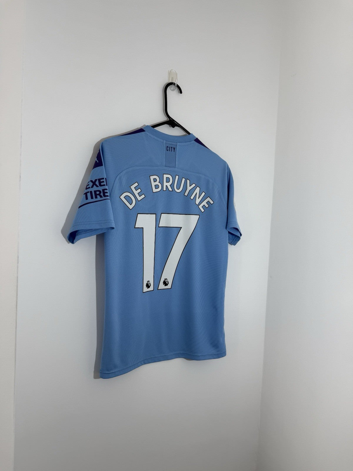 Man City De Bruyne #17 2019/20 Small Home Shirt Excellent Condition 755586-01