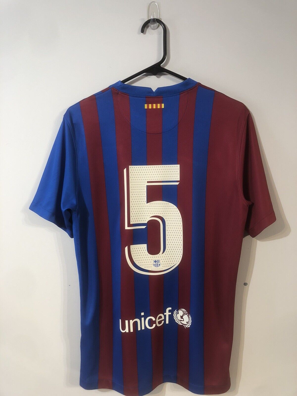 #5 (Busquets) Barcelona Medium 2021/22 Home Football Shirt Nike Good Condition
