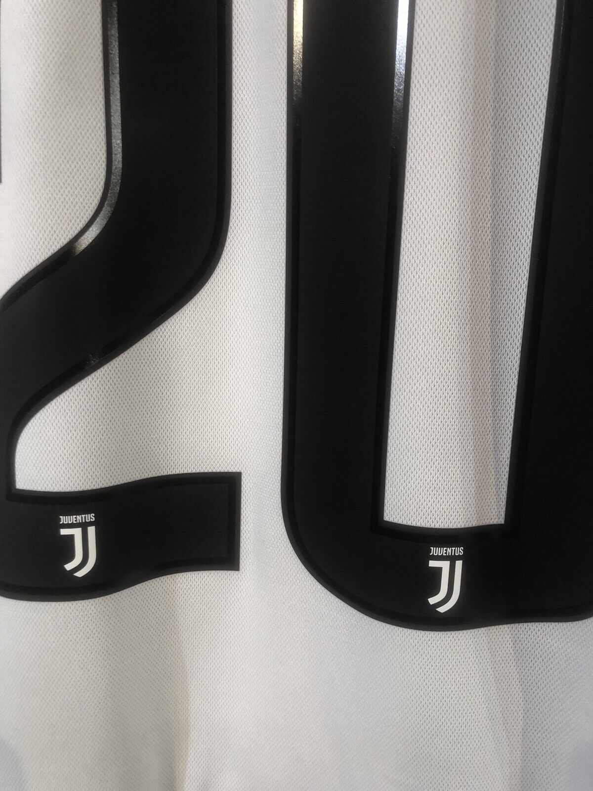 Joao Cancelo #20 Juventus 2018/19 Medium Home Champions League Shirt Adidas BNWT