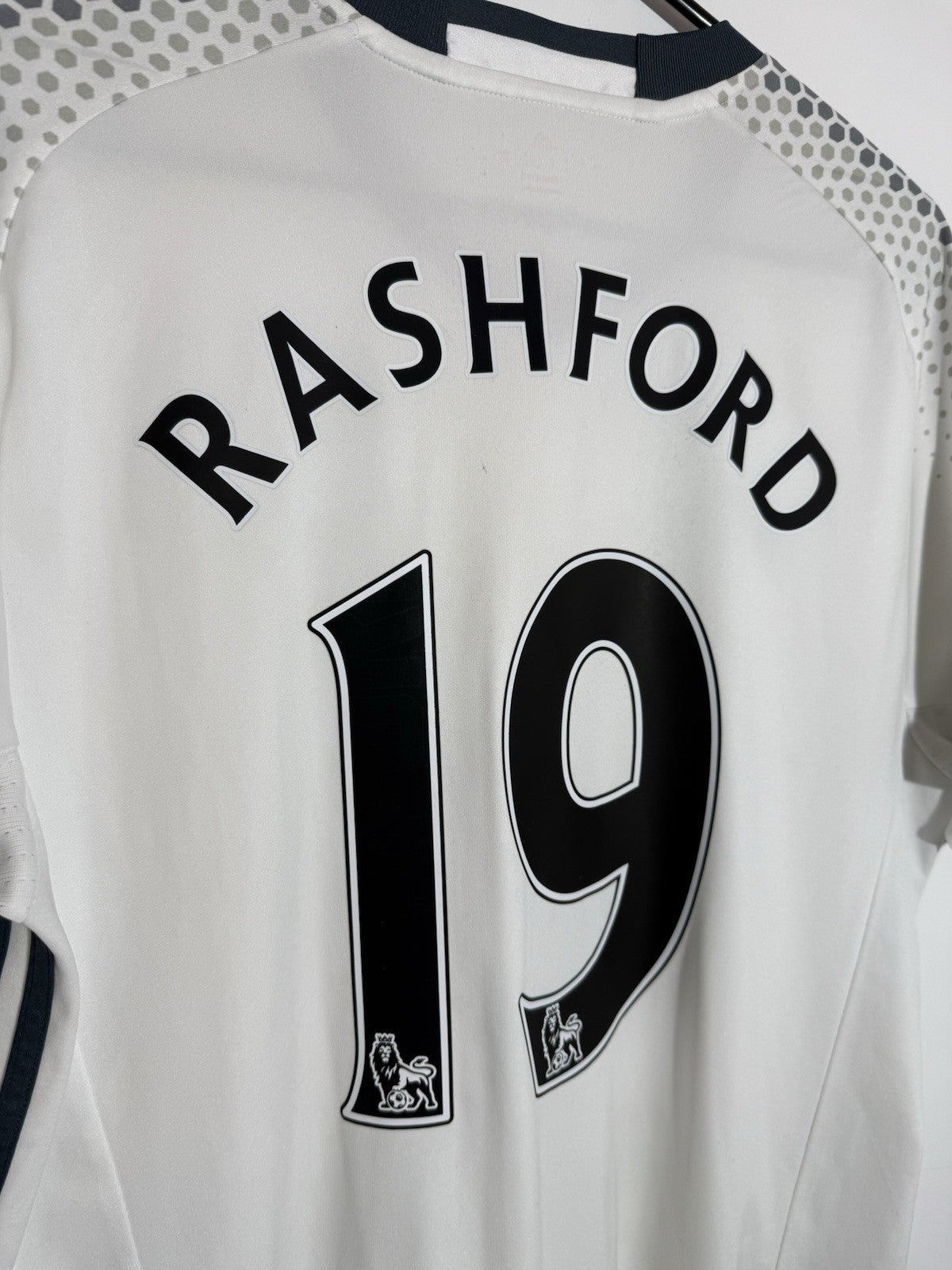 Manchester United Rashford #19 2016/17 Large 3rd Shirt Very Good Condition