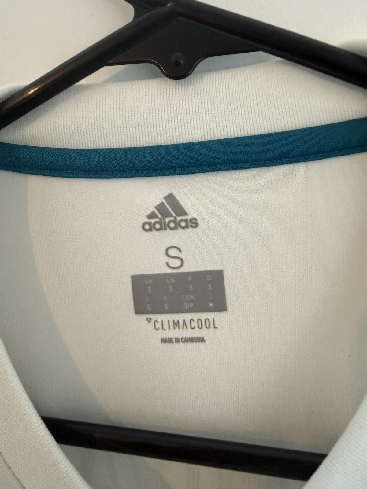 Real Madrid Varane #5 2017/18 Small Home Shirt Adidas Excellent Condition AZ8059