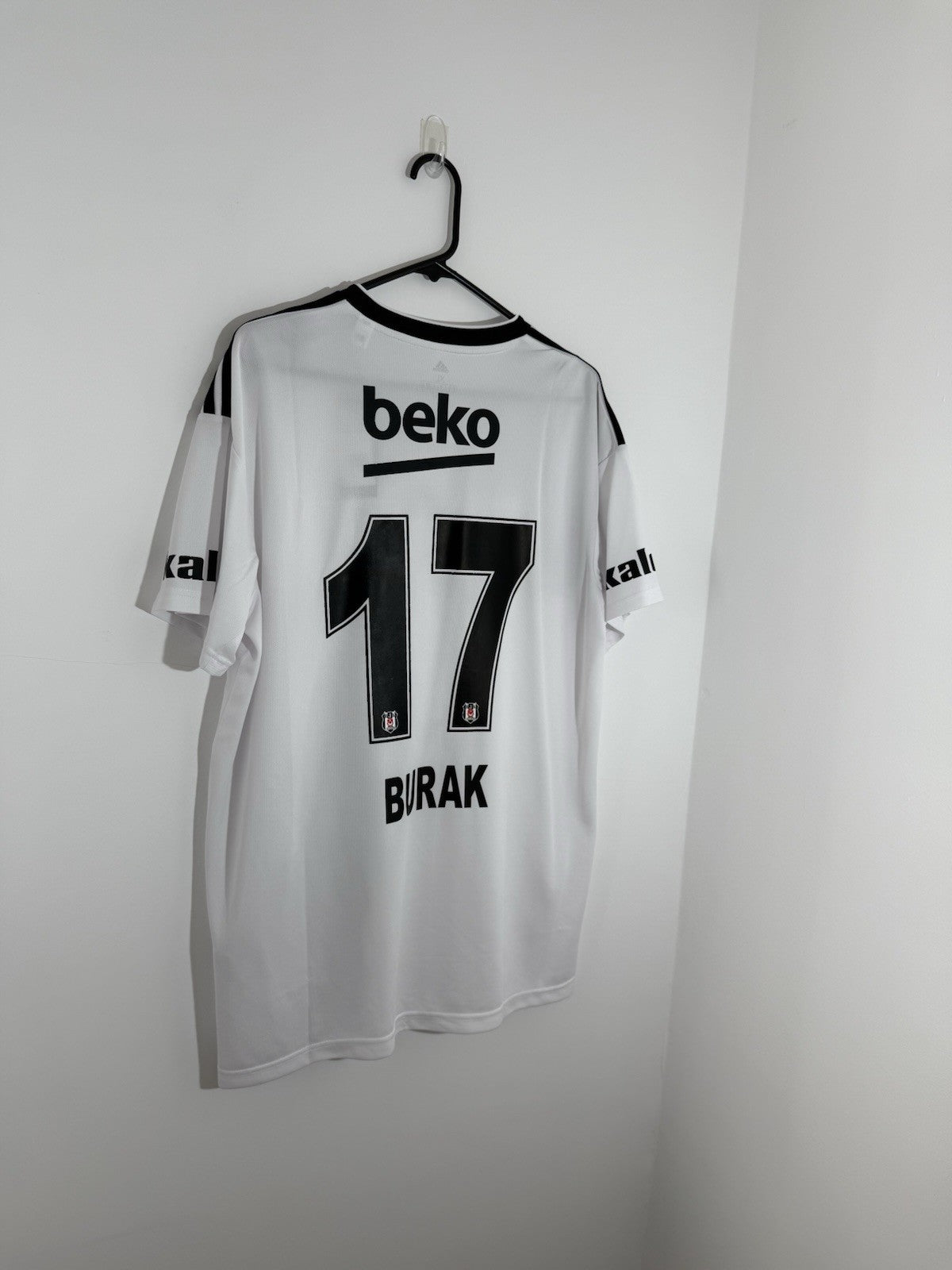 Besiktas B. Yilmaz #17 2019/20 XL Home Shirt BNWT DX3707