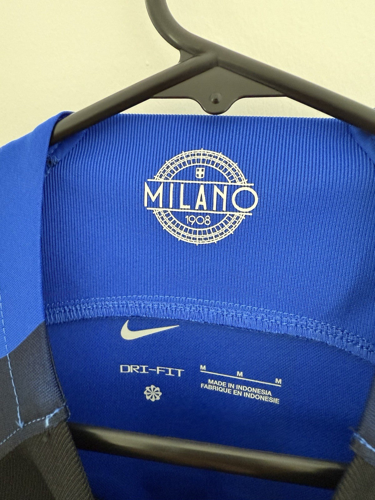 Inter Milan Bastoni #95 2022/23 Medium Home Shirt Excellent Condition DM1842-412