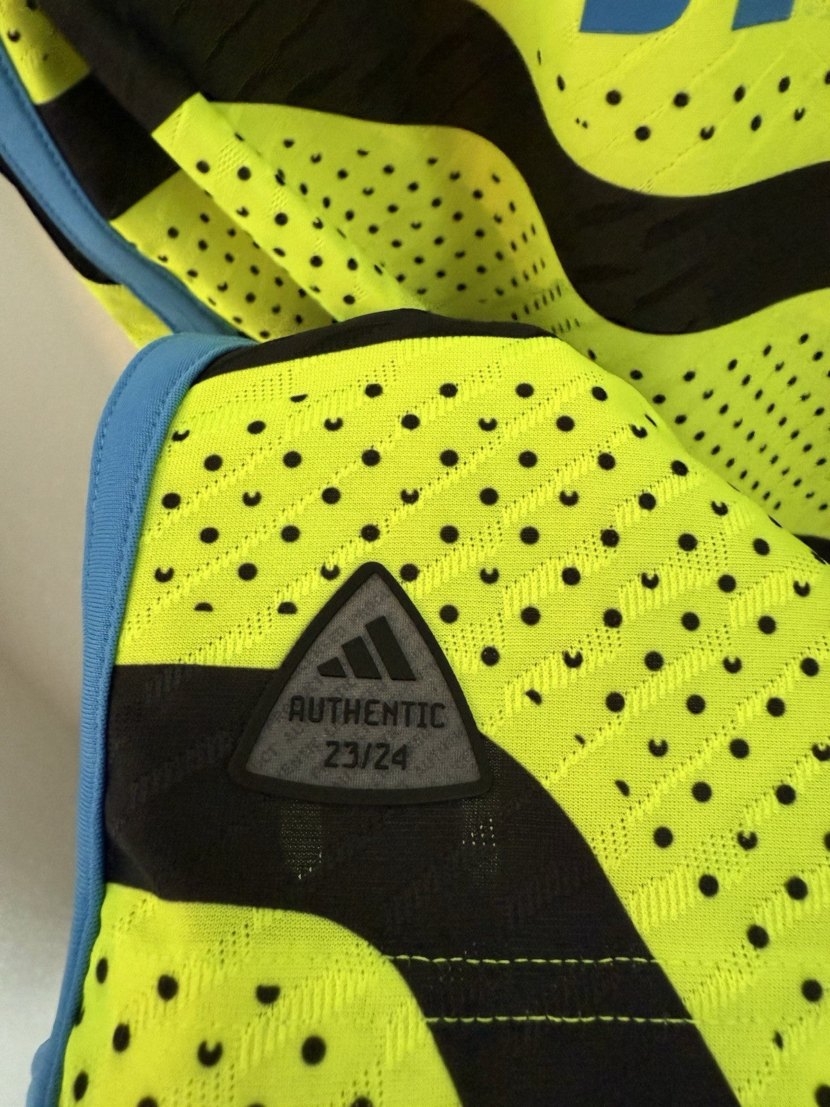 Arsenal Saka #7 2023/24 Large Authentic Away Shirt Adidas BNWT HR6926