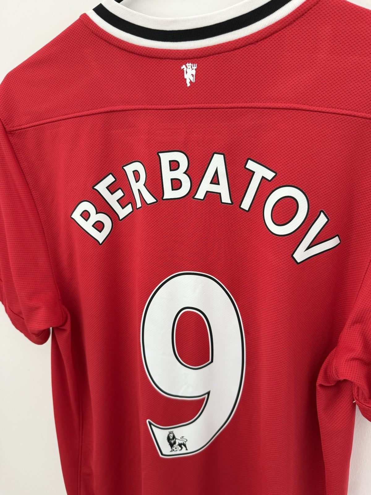 Manchester United Berbatov #9 2011/12 Medium Home Excellent Conditio 423932-623