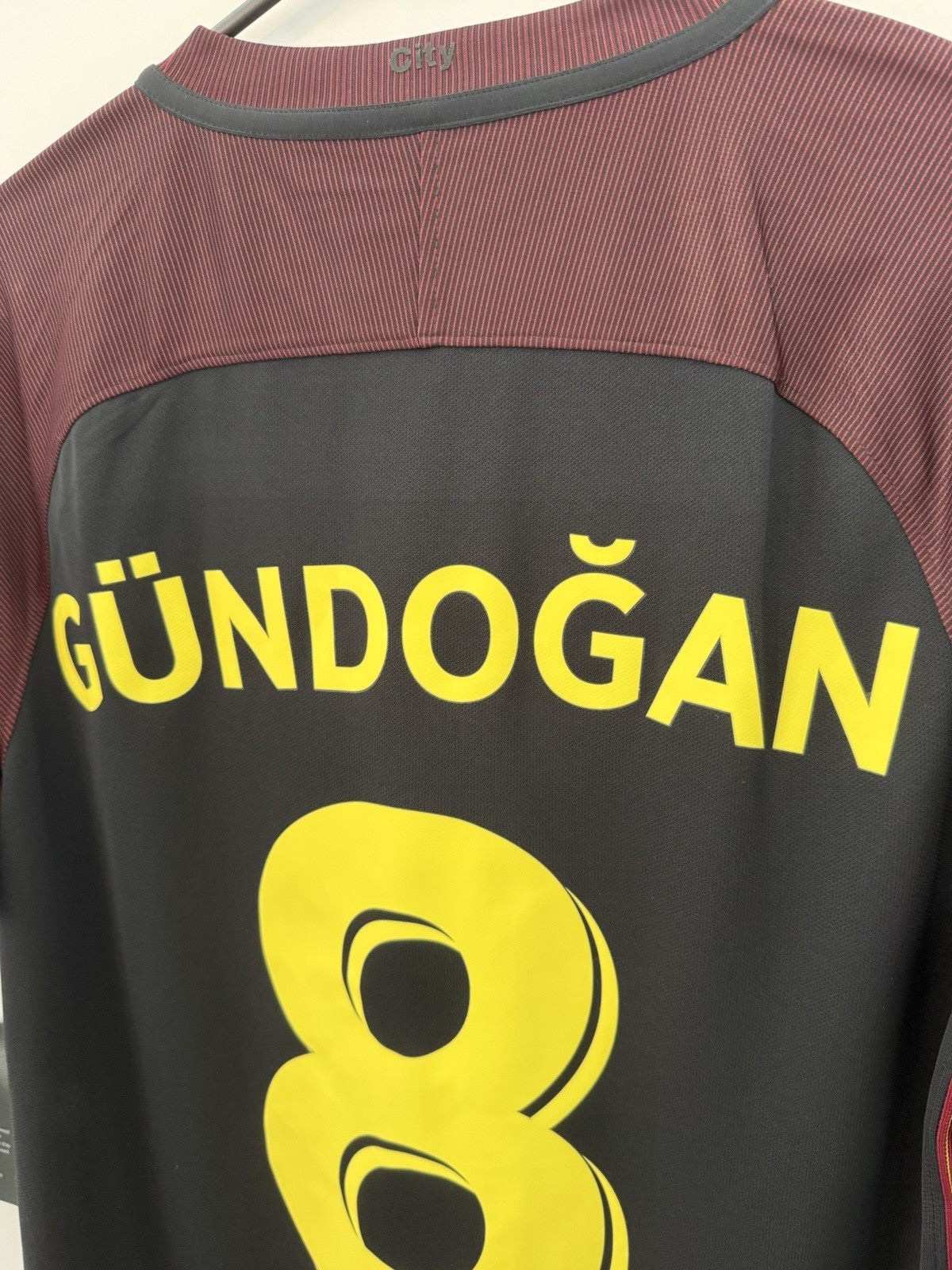 Manchester City Gundogan #8 2016/17 Medium Away Shirt Nike BNWT 776903-011