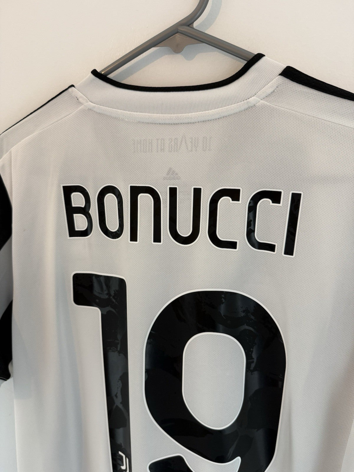 Juventus Bonucci #19 2021/22 Large Home Shirt Adidas BNWT GS1442