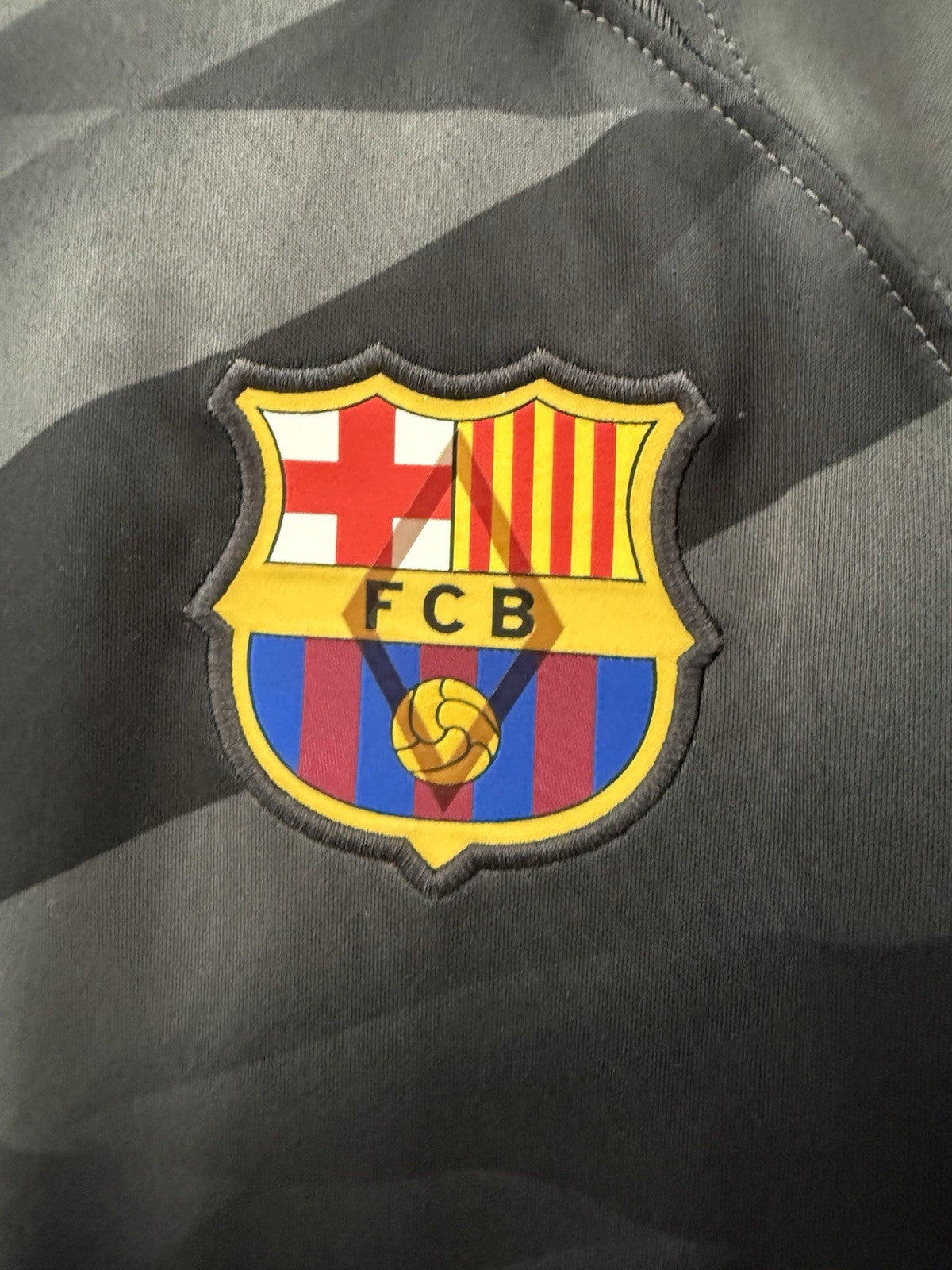 Barcelona 2023/24 Small Away Goalkeeper Shirt Excellent Condition DX2635-061
