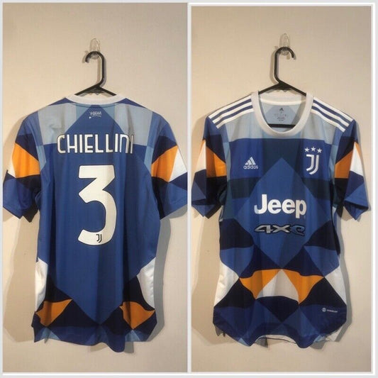 Chiellini #3 Juventus 2021/22 Medium 4th Football Shirt Adidas BNWT