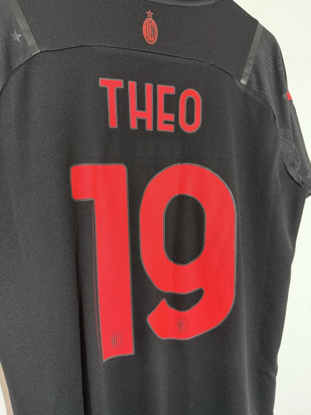 AC Milan Theo #19 2021/22 Medium 3rd Shirt Puma BNWT 759132-03