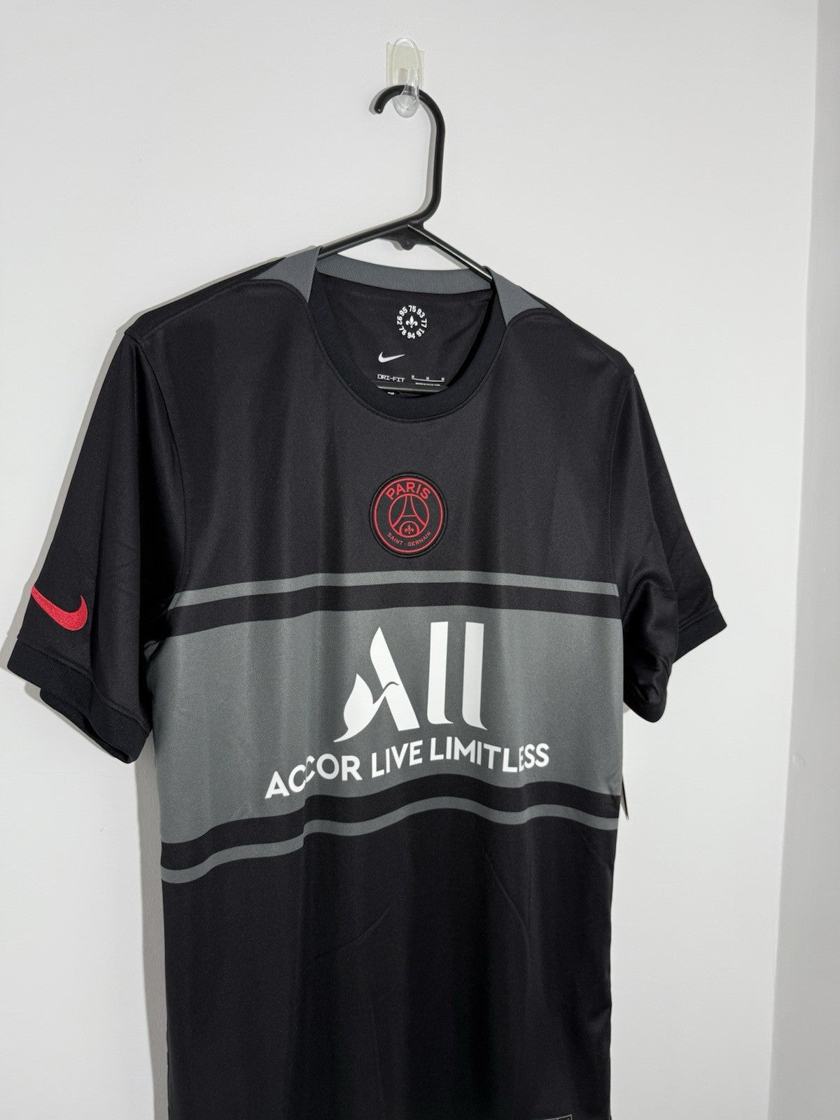 PSG Mbappe #7 2021/22 Medium 3rd Shirt Nike BNWT DB5900-011