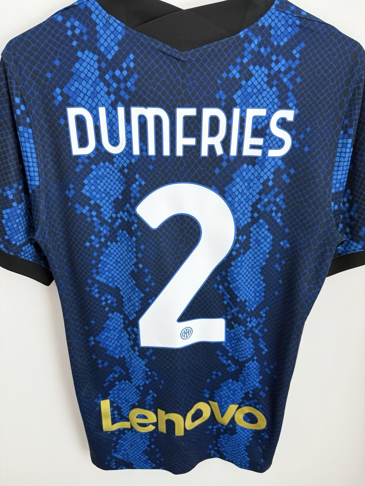 Inter Milan Dumfries #2 2021/22 Small Home Shirt Excellent Condition CV7900-414