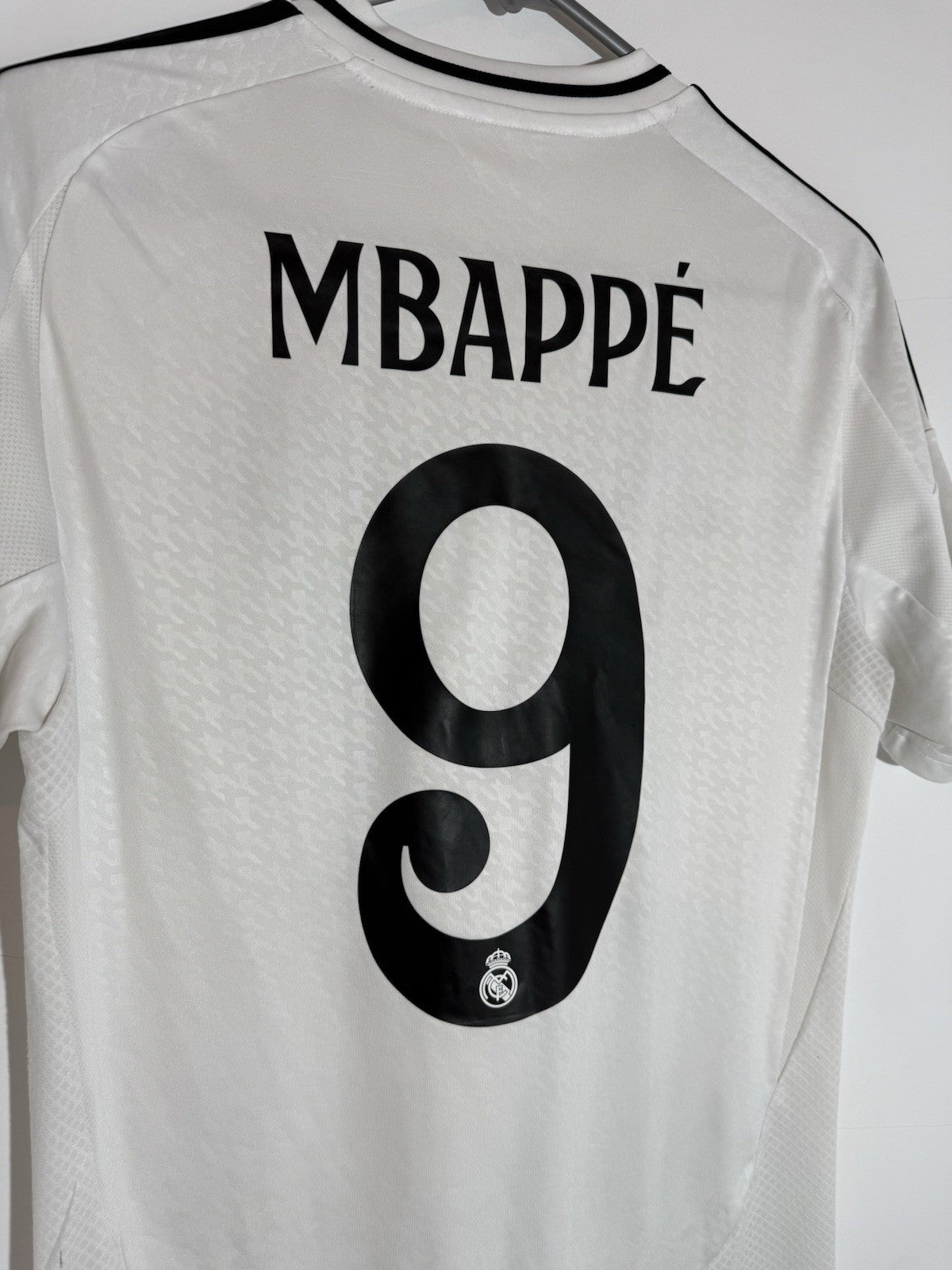Real Madrid Mbappe #9 2024/25 Small Home Shirt Excellent Condition IU5011
