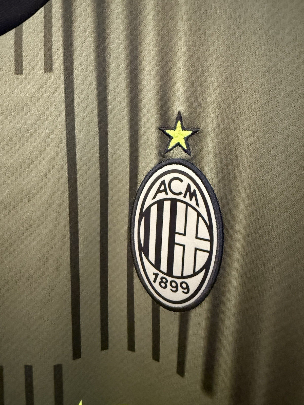 AC Milan De Ketelaere #90 2022/23 Medium 3rd Shirt Excellent Condition 765843-03
