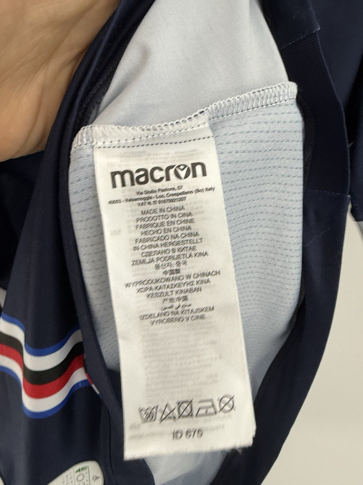 Sampdoria 2021/22 Medium 4th Shirt Macron Excellent Condition