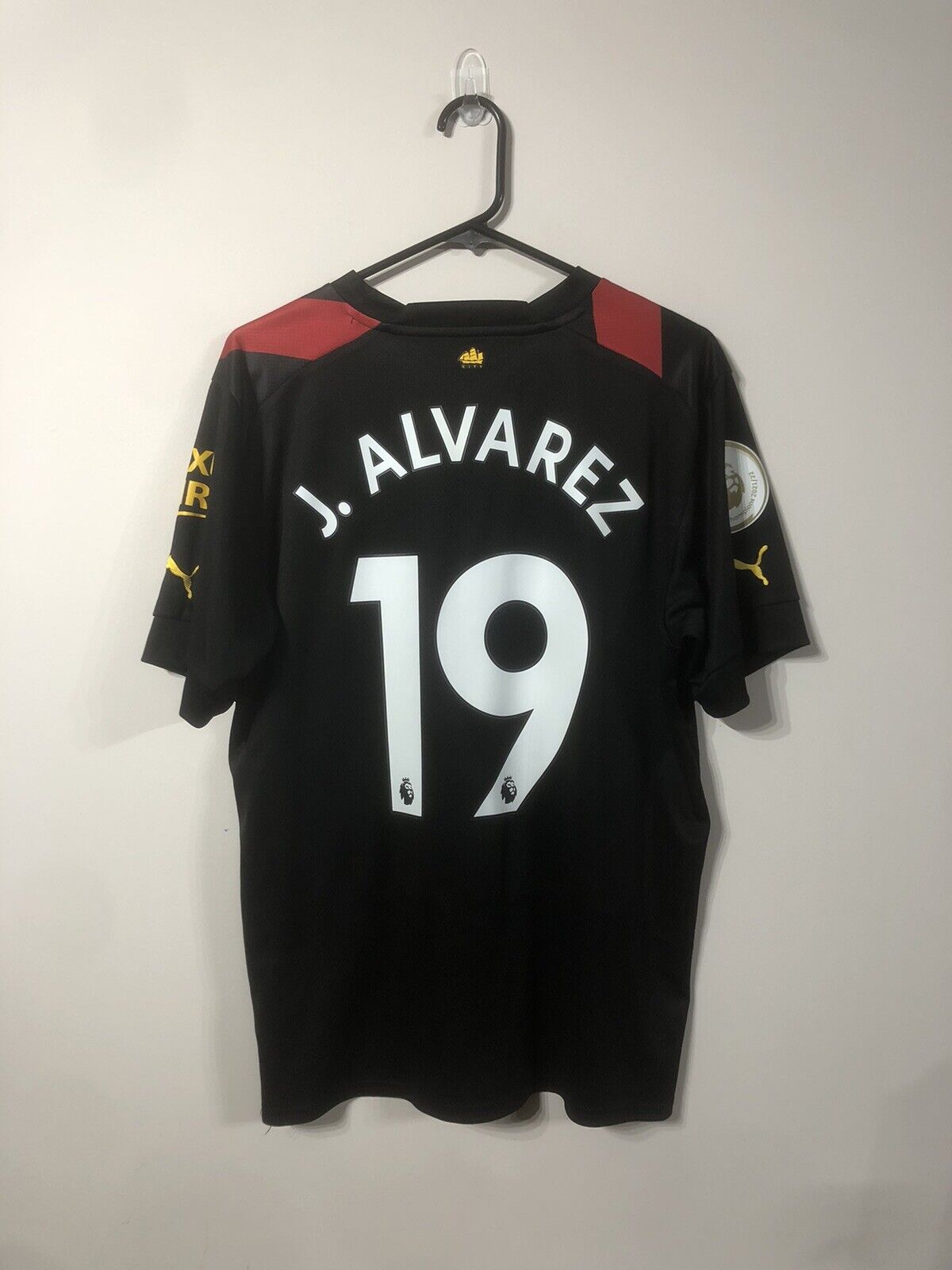 J. Alvarez #19 Manchester City 2022/23 Large Away Shirt Excellent Condition