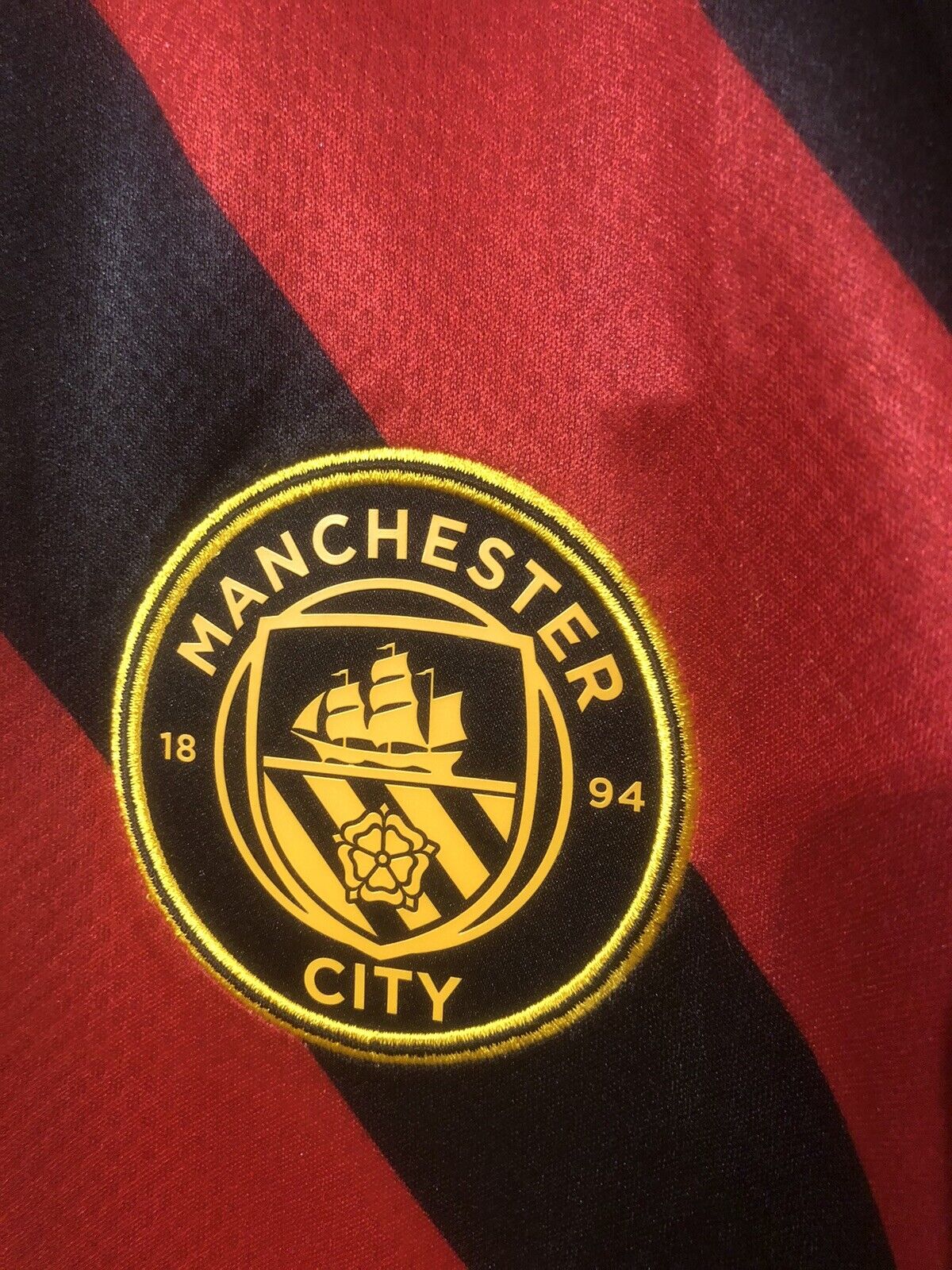 Foden #47 Manchester City Treble 2022/23 Medium Away Football Shirt BNWT