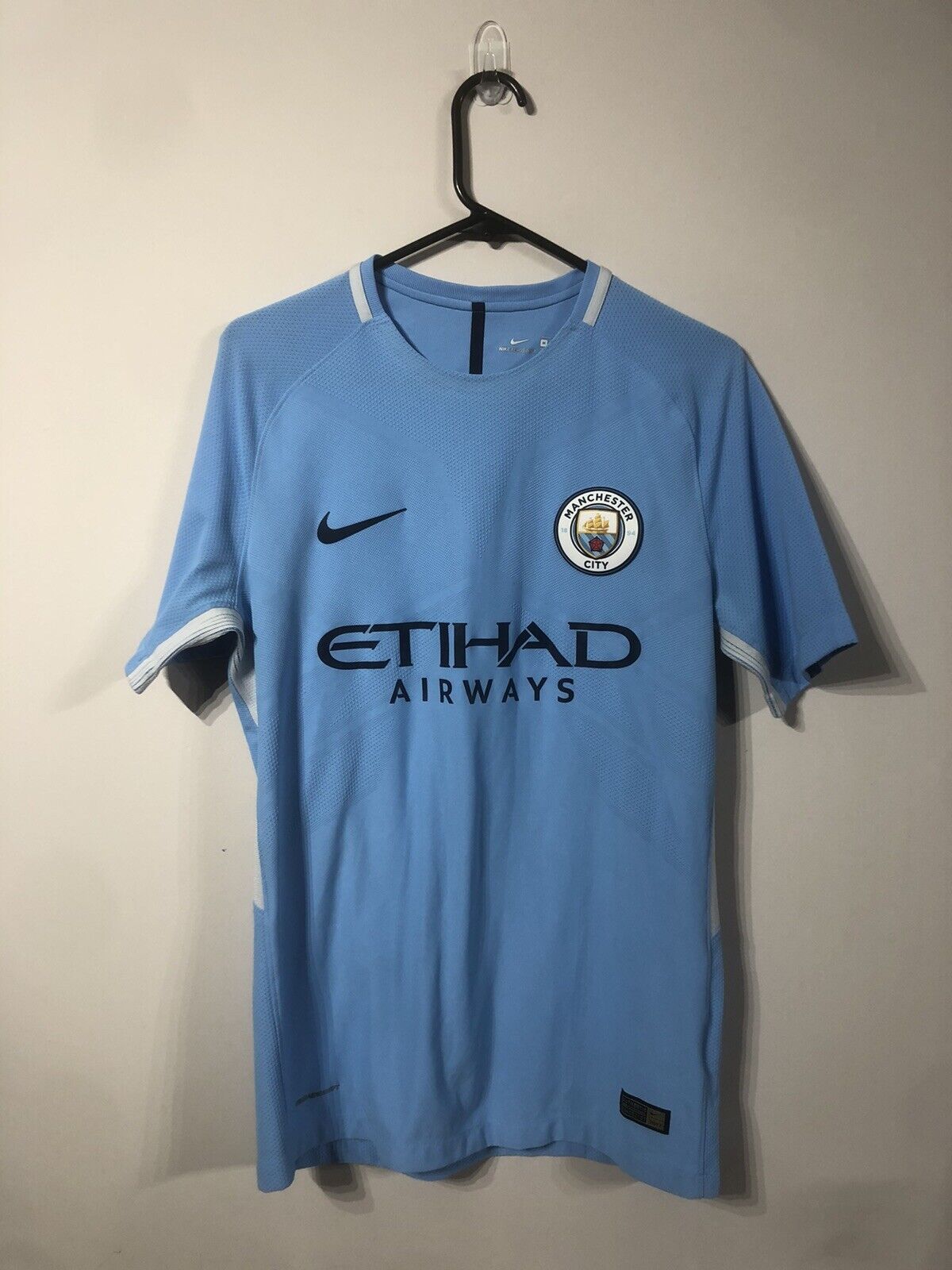 G. Jesus #33 Manchester City 2017/18 Medium Aeroswift Home Shirt Excellent Condi