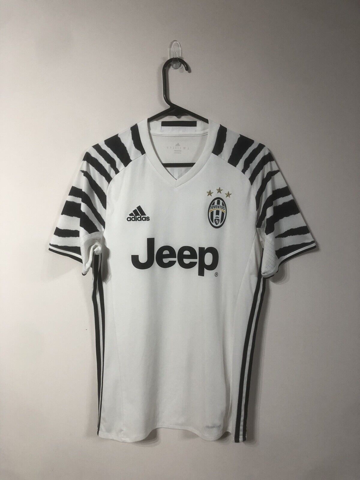 Higuain #9 Juventus 2016/17 Small 3rd Football Shirt Adidas Excellent Condition