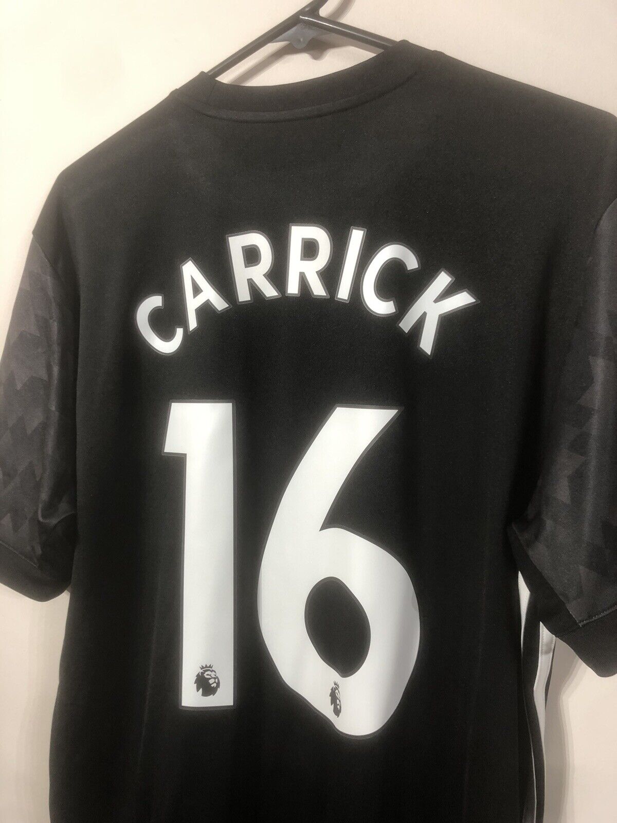 Carrick #16 Manchester United 2017/18 Away Large Shirt Excellent Condition