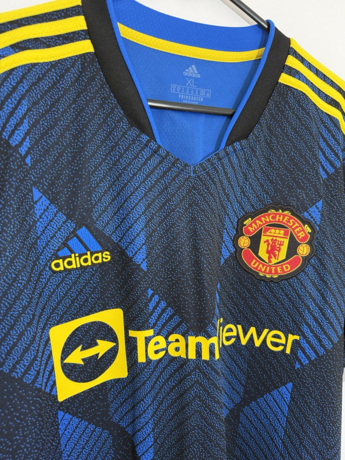 Manchester United Shaw #23 2021/22 XL 3rd Shirt Adidas BNWT GM4616