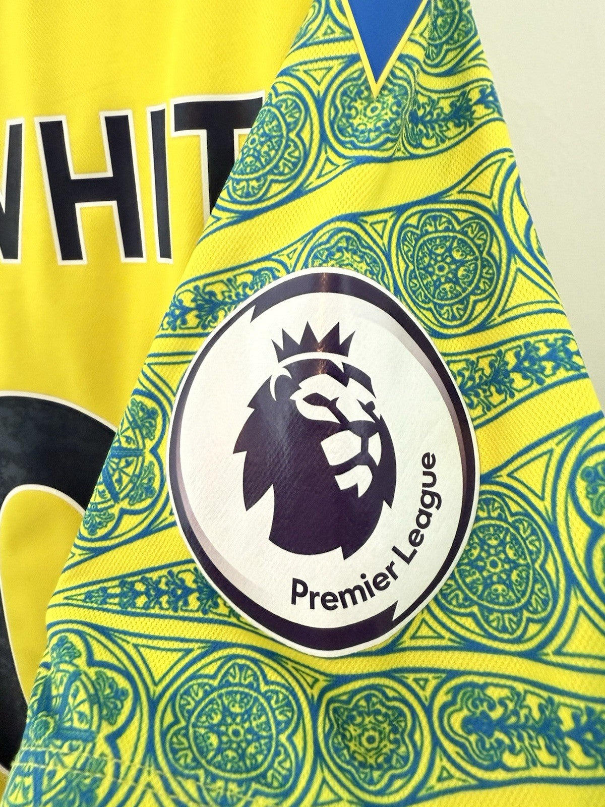 Nottingham Forest Gibbs-White #10 2022/23 Medium Away Very Good Condition