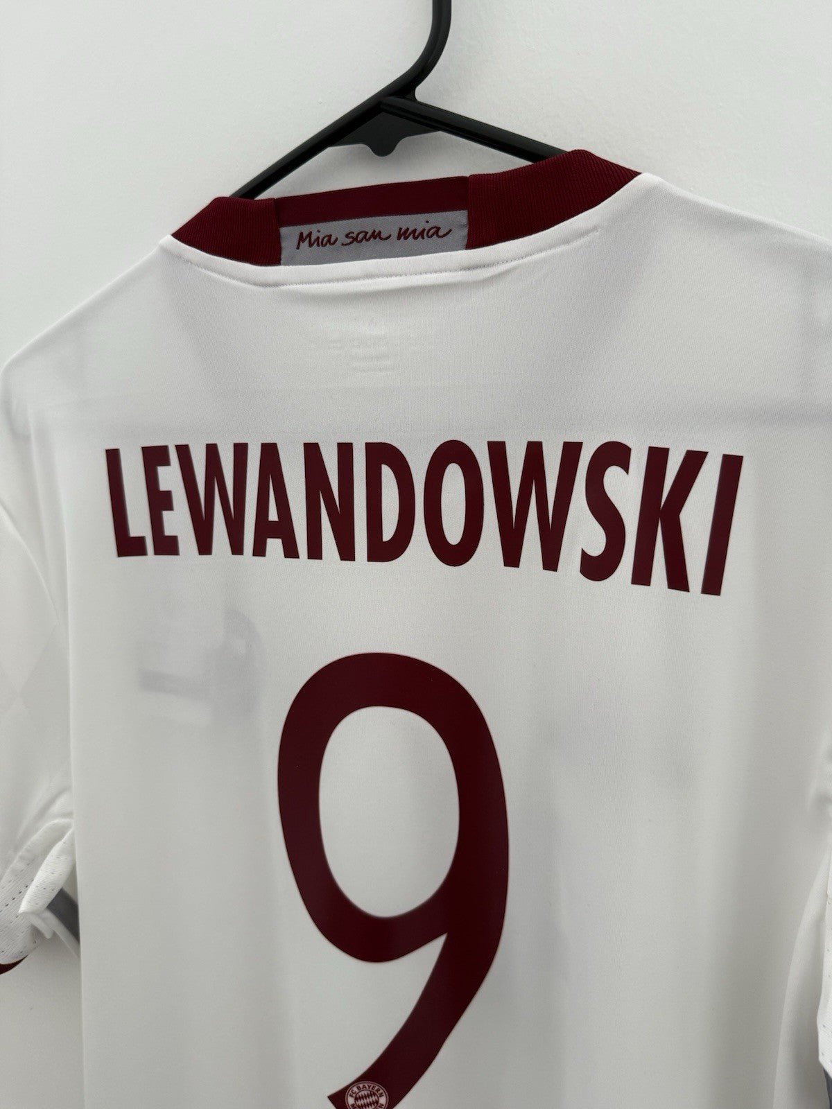 Bayern Munich Lewandowski #9 2016/17 Medium 3rd Shirt Adidas BNWT AZ4663