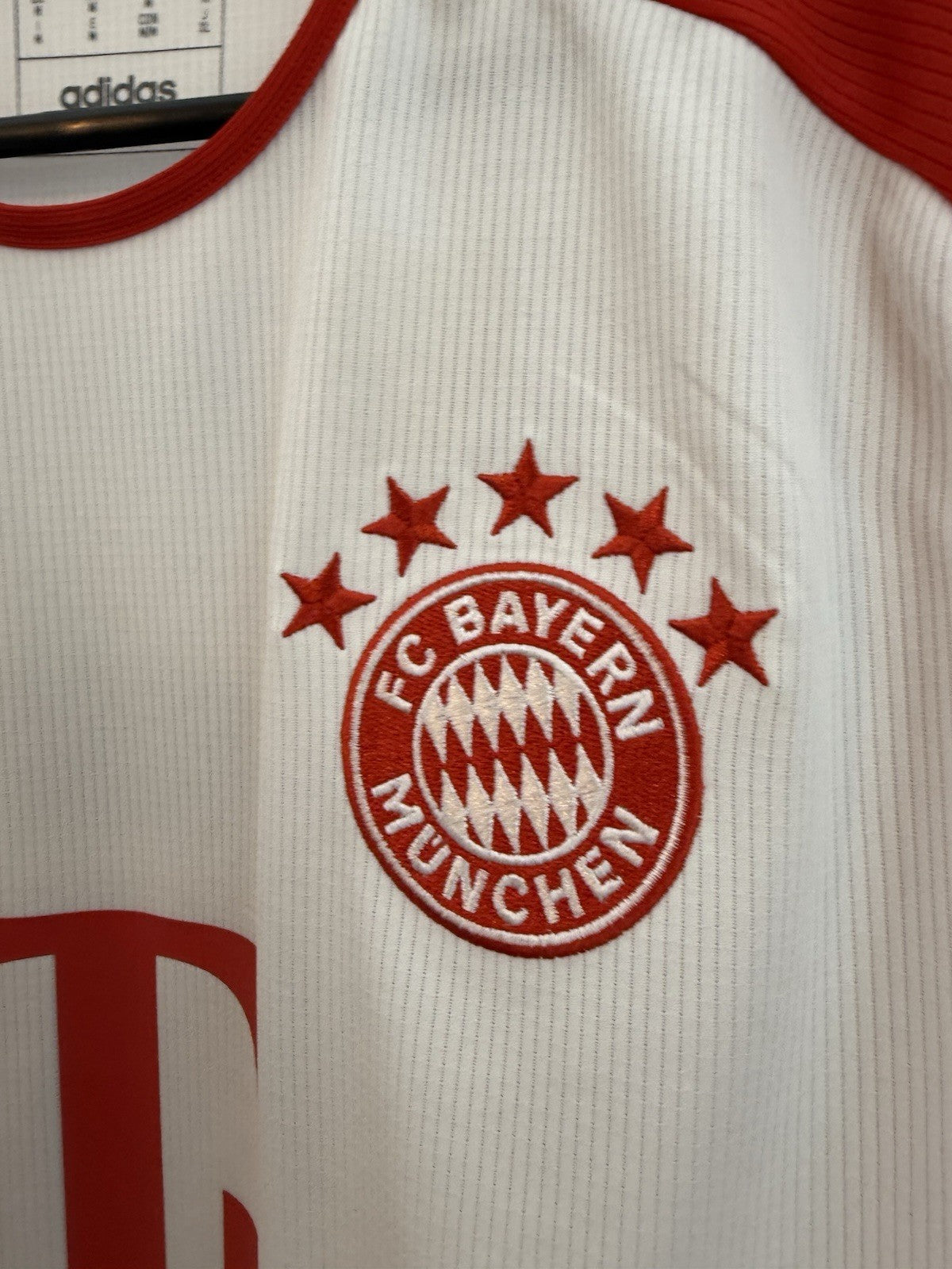 Bayern Munich Goretzka #8 2023/24 Medium LS Home Shirt Excellent Condition