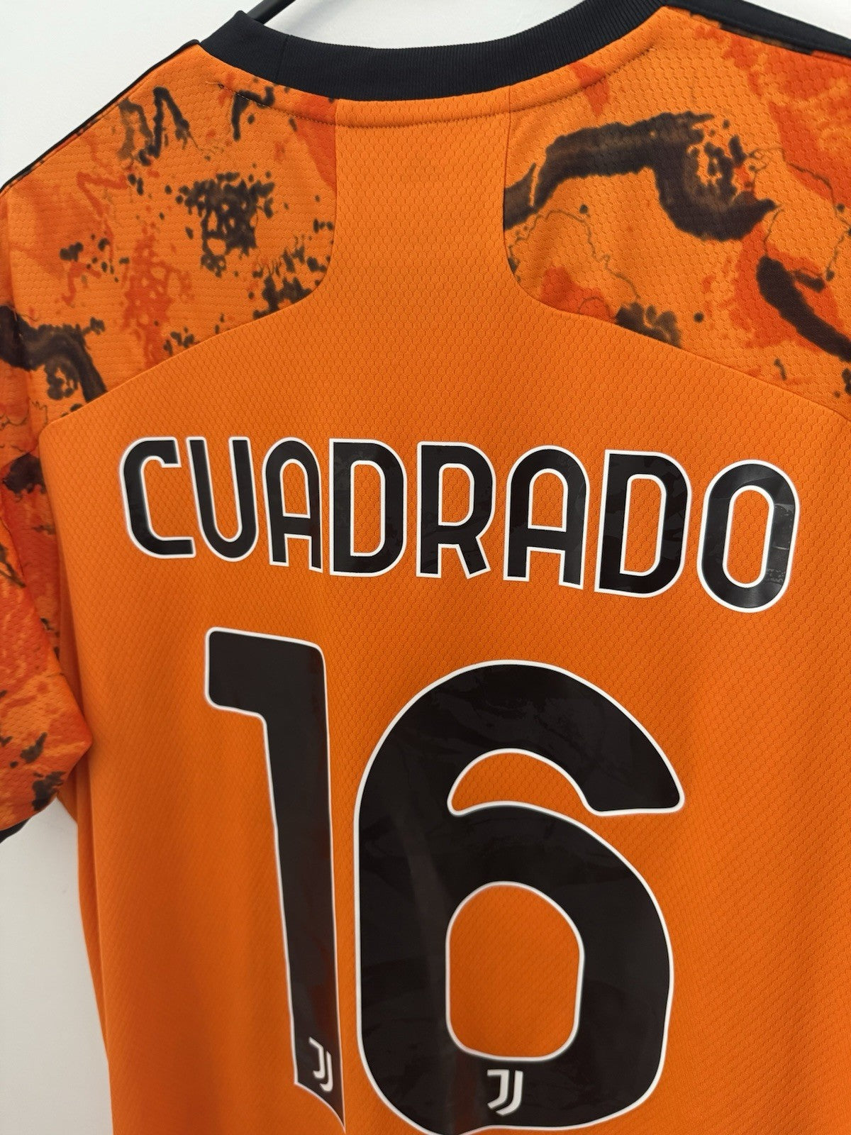 Juventus Cuadrado #16 2020/21 Large 3rd Shirt Adidas Excellent Condition GE4856