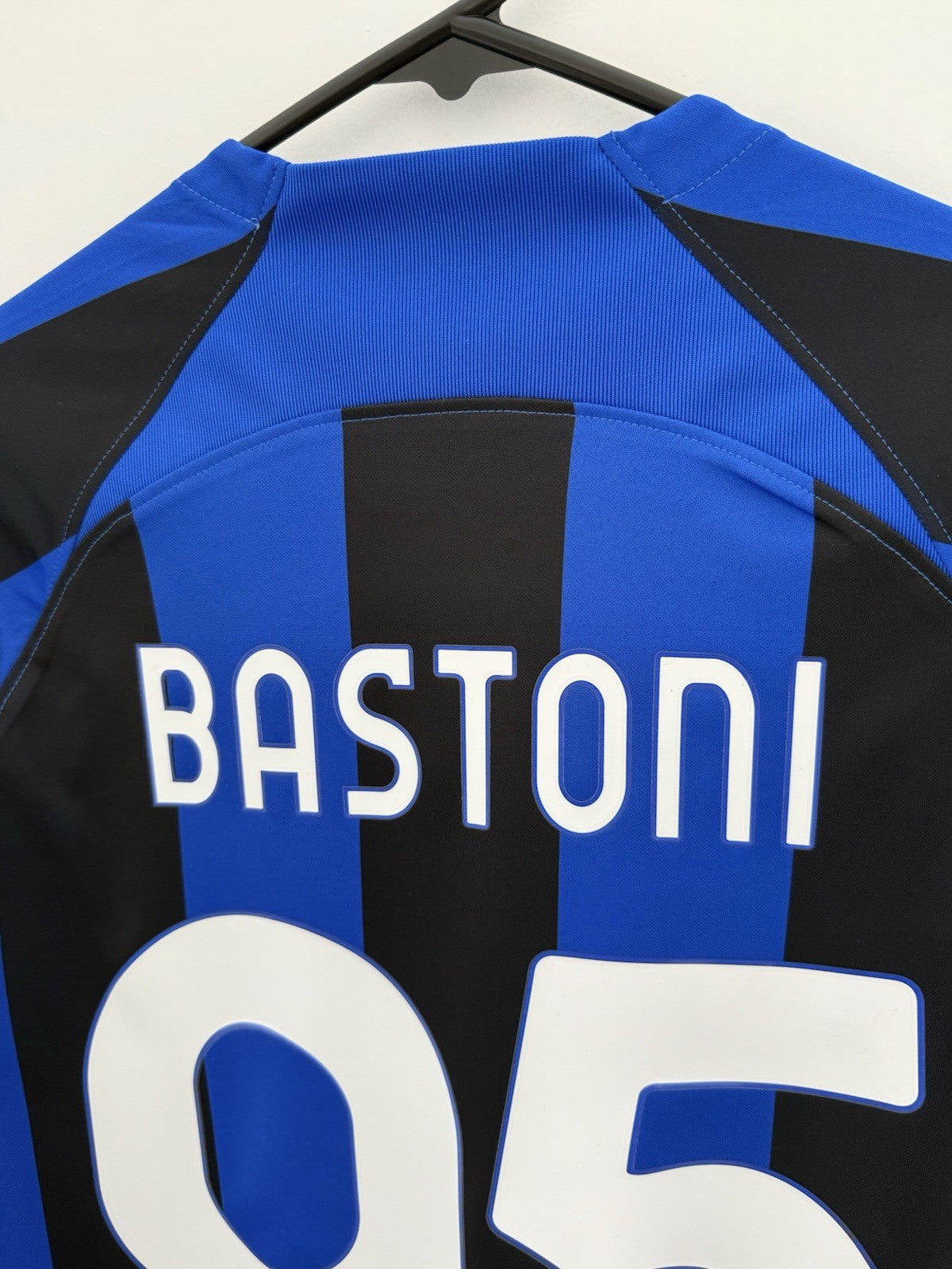 Inter Milan Bastoni #95 2022/23 Medium Home Shirt Excellent Condition DM1842-412