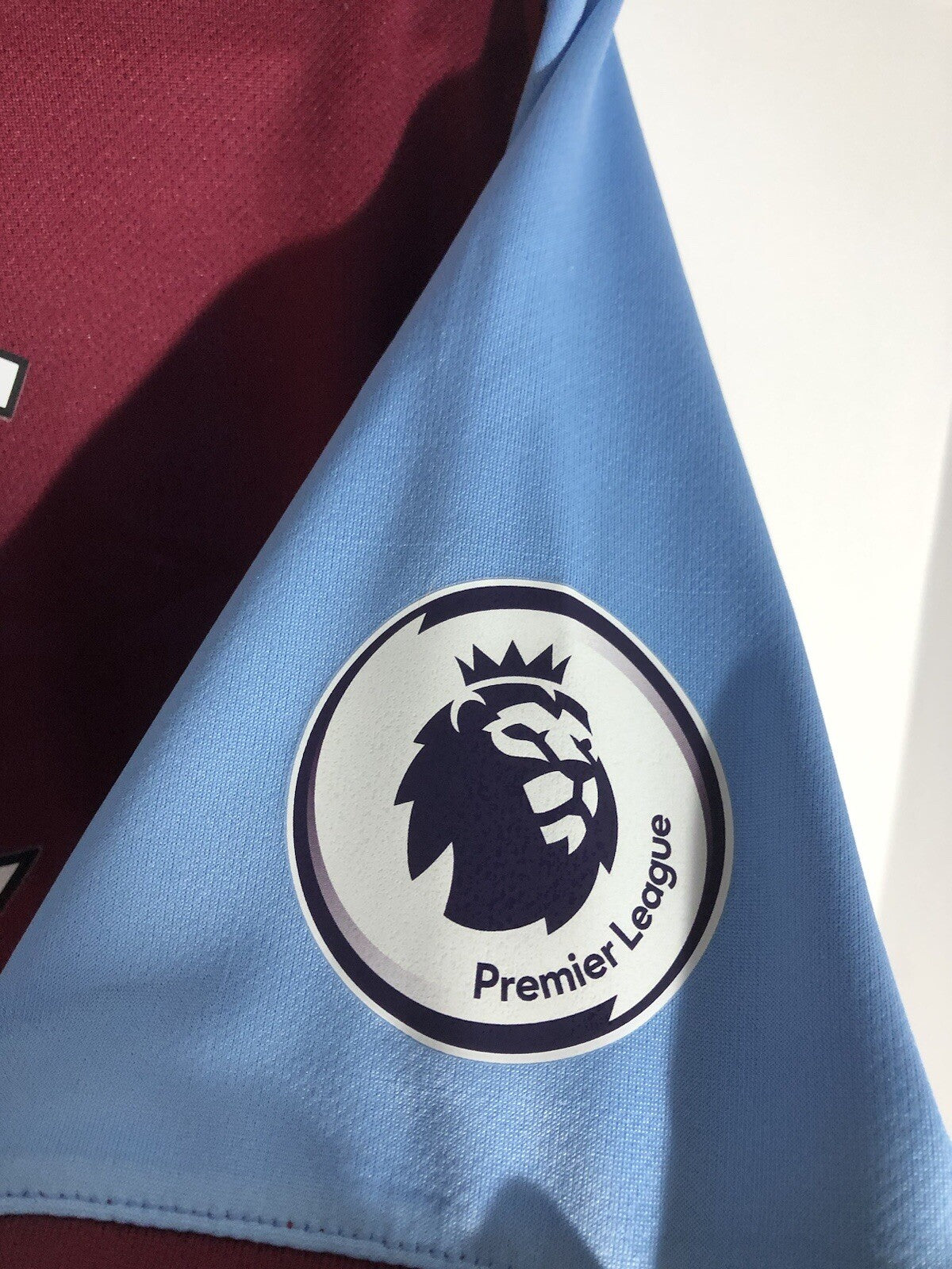 West Ham United Noble #16 2019/20 Medium Home Shirt Umbro Excellent Condition