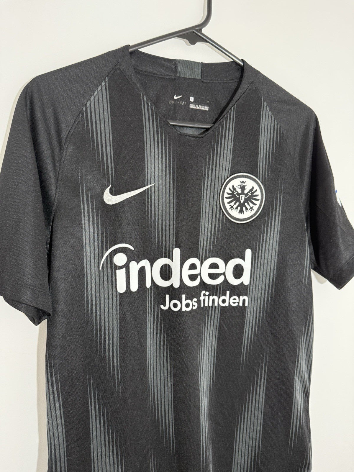Eintracht Frankfurt 2018/19 Small Home Shirt Excellent Condition 919023-010