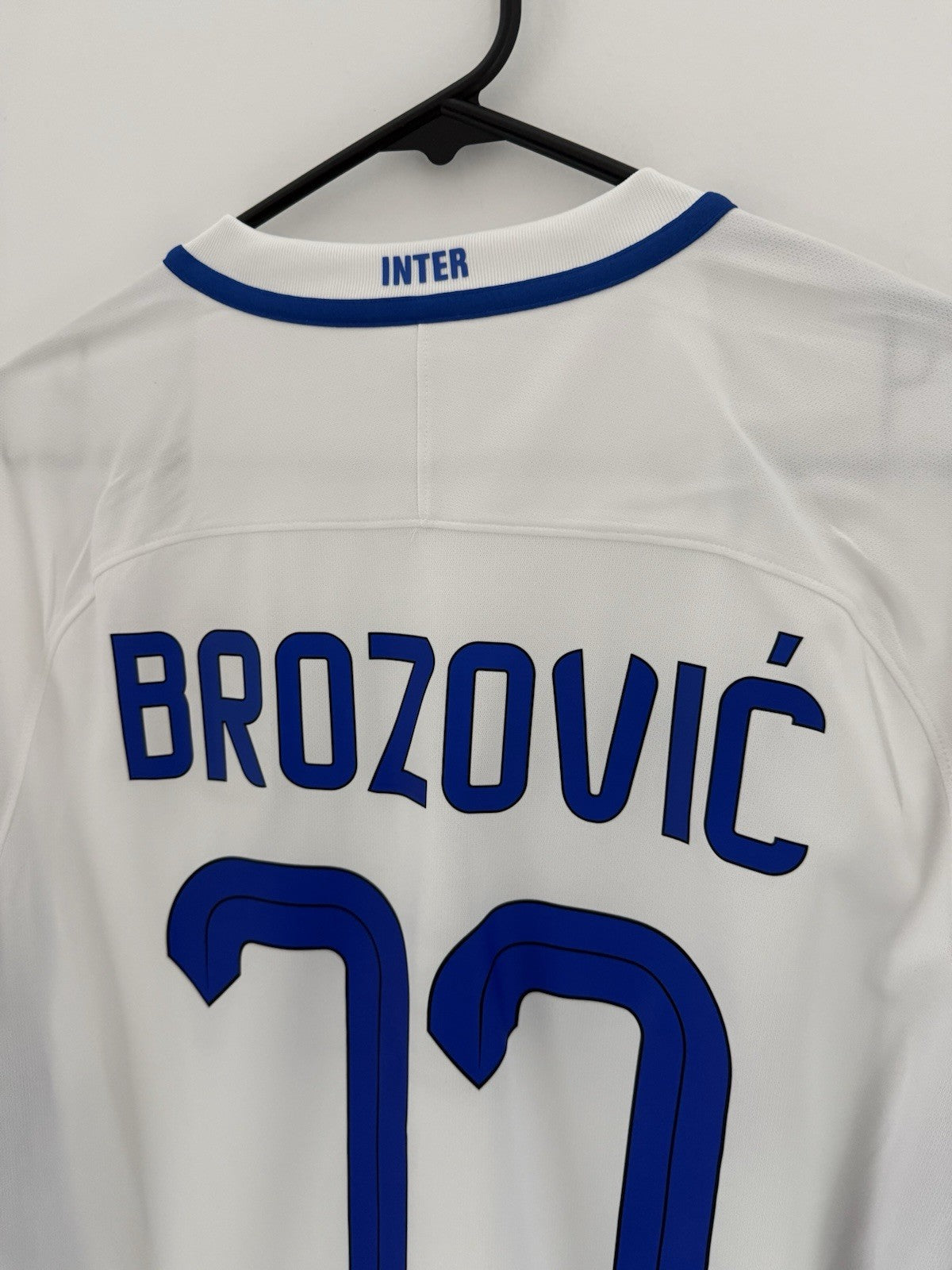 Inter Milan Brozovic #77 2016/17 Medium Away Shirt Excellent Conditio 776888-101