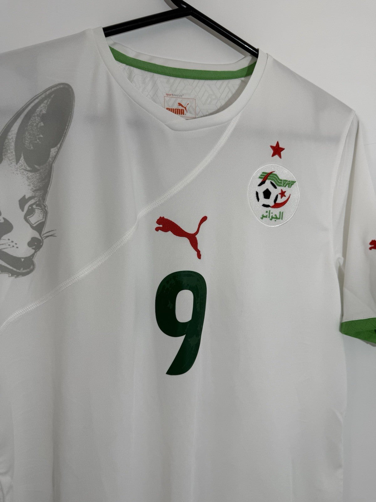 Algeria Ghezzal #9 WC 2010 Medium Home Shirt Puma Excellent Condition