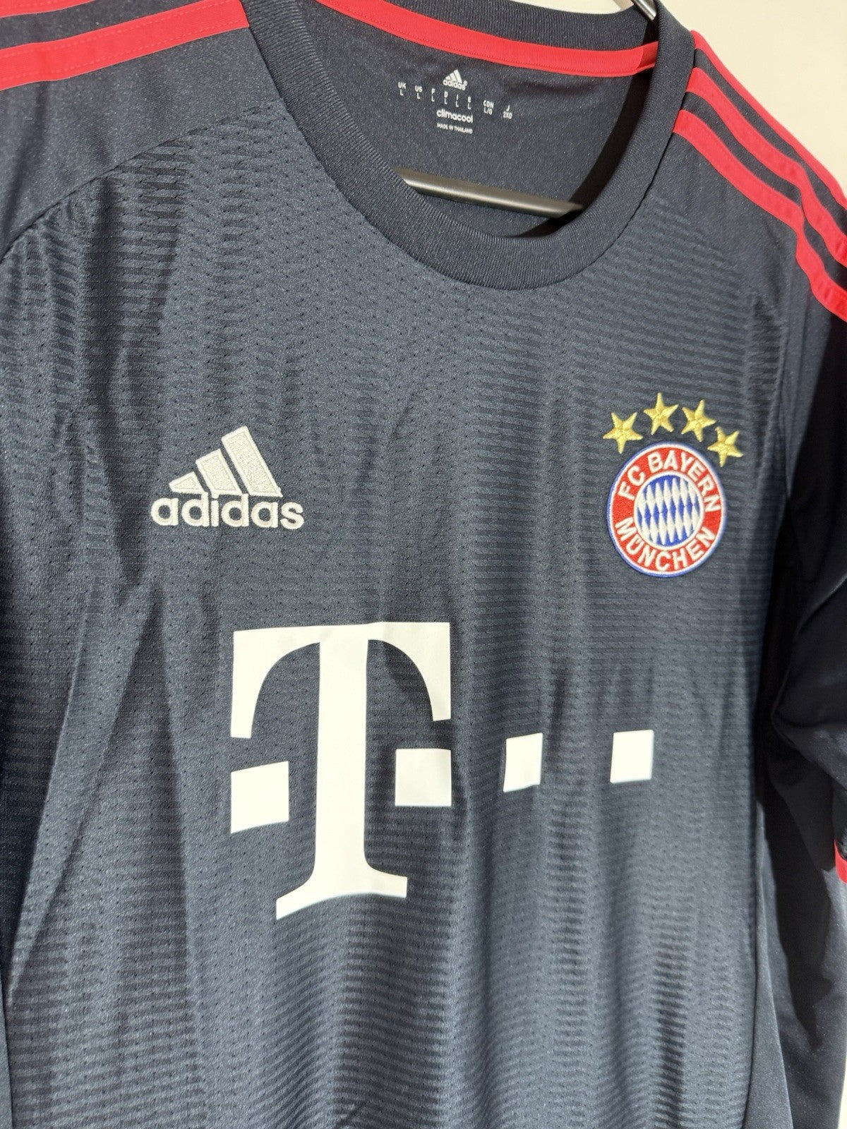 Bayern Munich 2015/16 Large 3rd Shirt Adidas BNWT AA5222
