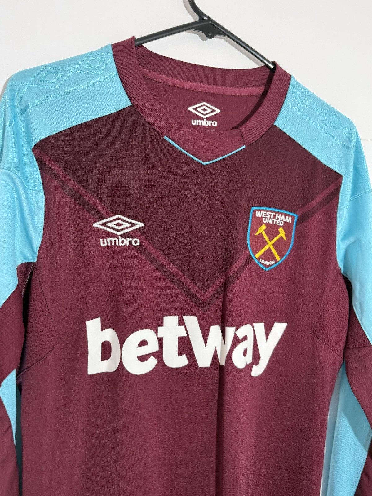 West Ham United Noble #16 2017/18 Medium Home Shirt Excellent Condition