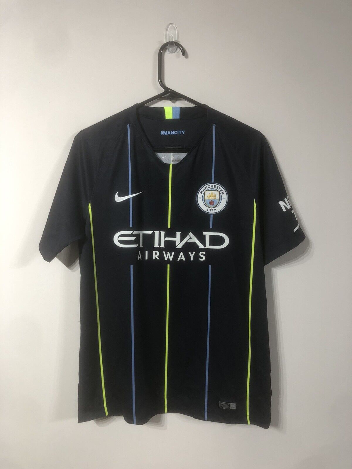 Kompany #4 Manchester City 2018/19 Medium Away Shirt Nike Excellent Condition