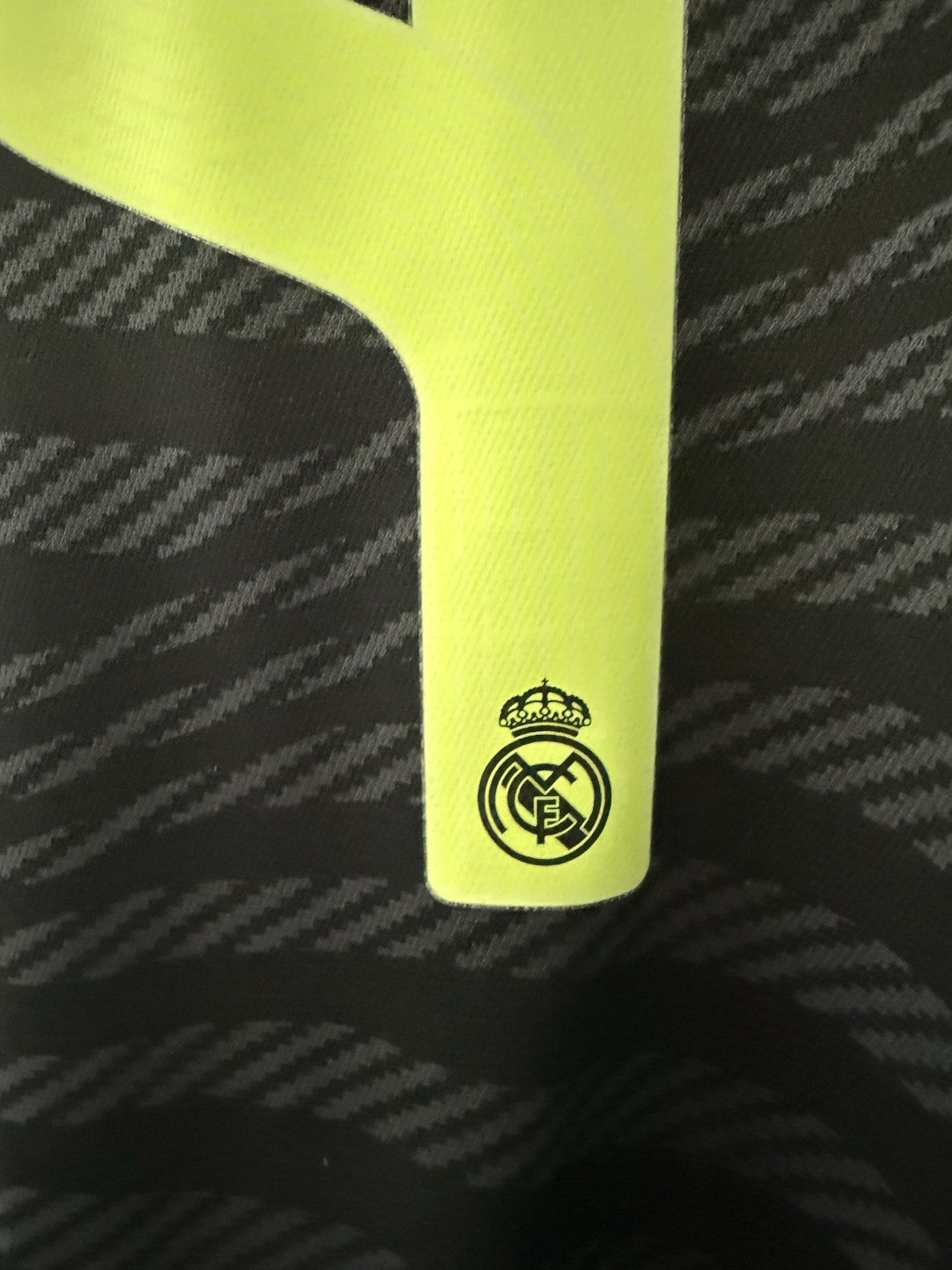 Real Madrid Alaba #4 2022/23 3rd Medium Shirt Adidas Excellent Condition HI1656